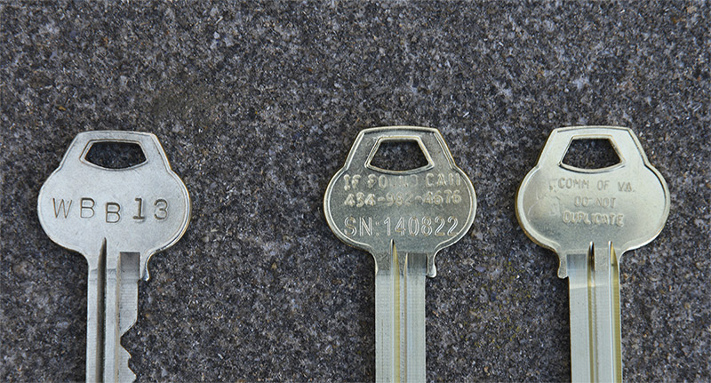 Legacy numbered key ID example: WBB13; New unique serial numbered key example: SN: 140822